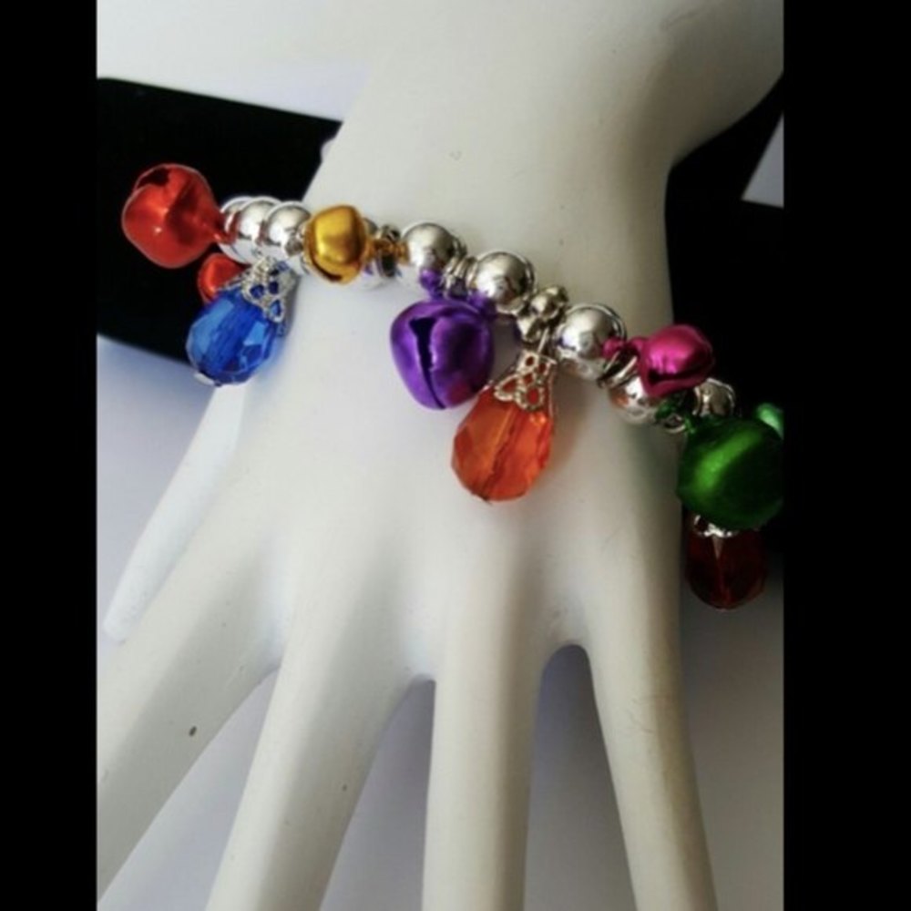 Pier 1 Christmas gingle Stretch Bracelet Holiday Jingle Bells Beads Mult… *